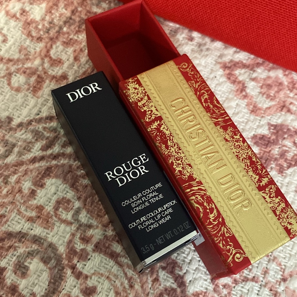 Dior Red and Gold Accessory Set - Picture 4 of 8